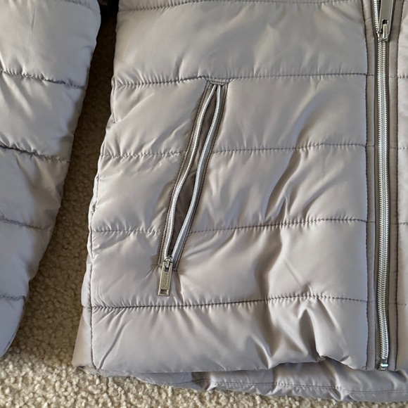 Hollister Kids Gray Puffer Jacket - Picture 4 of 4